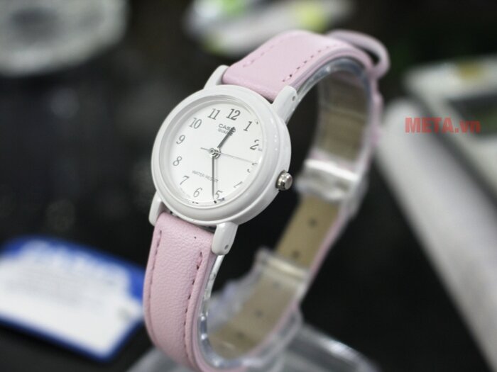 Đồng hồ Casio LQ-139L-4B1DF dây da vải màu hồng - Mặt số màu trắng Đồng hồ Casio LQ-139L-4B1DF dây da vải màu hồng - Mặt số màu trắng