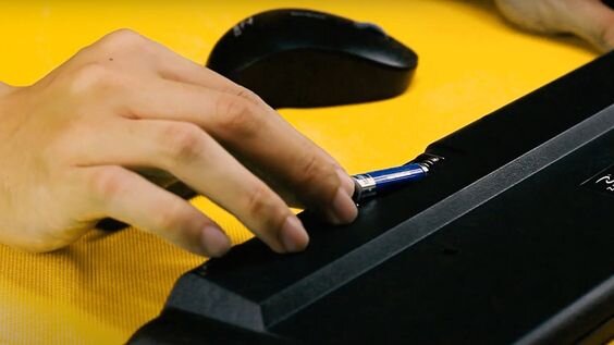 Thời lượng pin sử dụng tới 03 năm 1