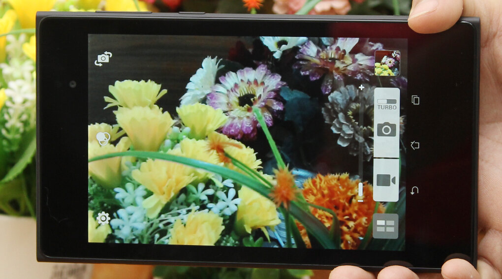 Máy tính bảng Asus MeMO Pad 7 (ME572CL)