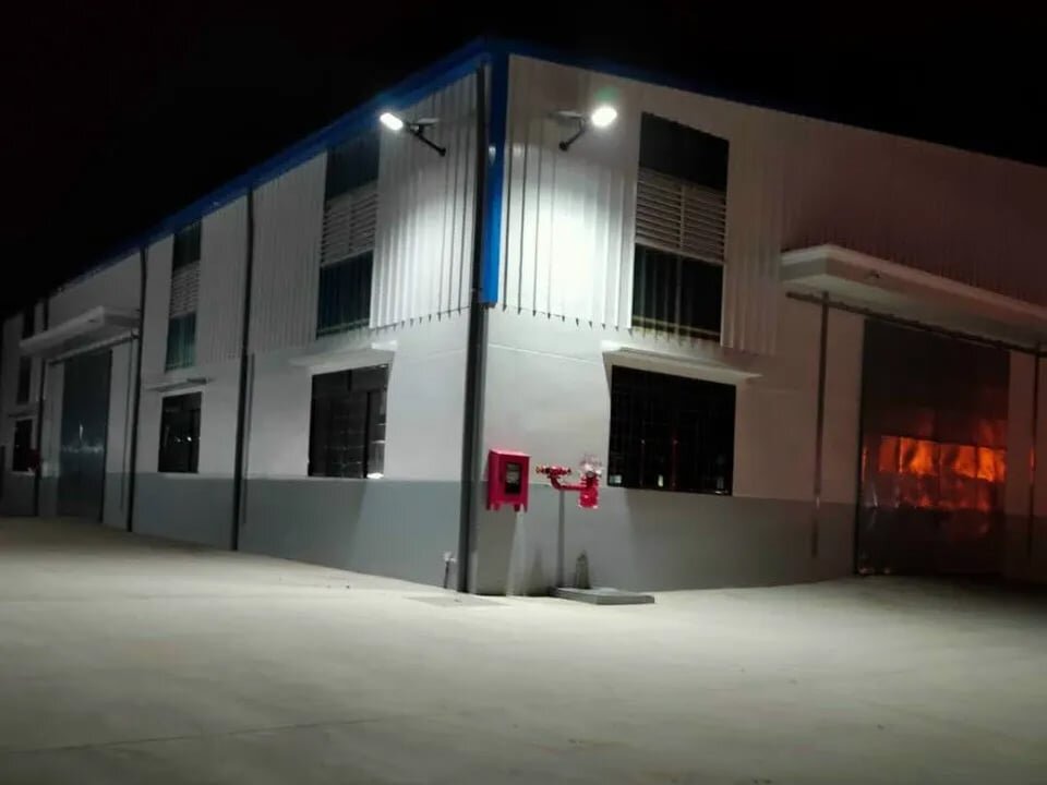 MK-68400 có công suất 400W chiếu sáng tốt Đèn năng lượng mặt trời