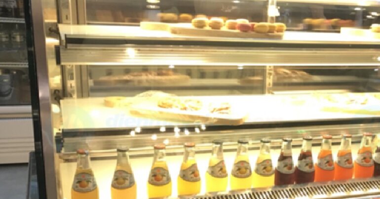 Tủ trưng bày Berjaya 3 tầng 628 lít CCS-15SS-2