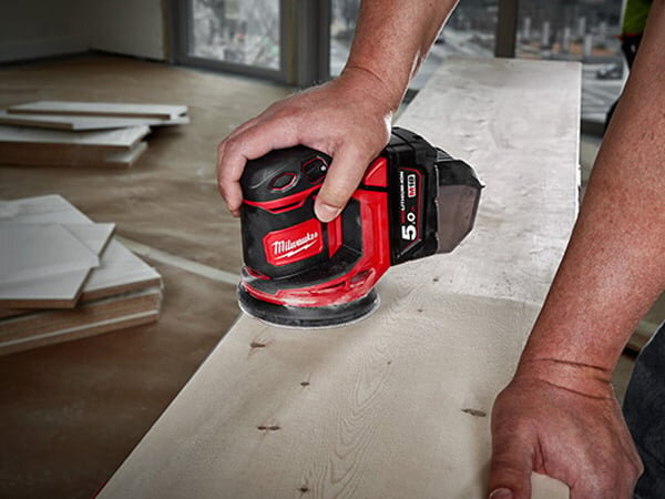 Thân máy chà nhám Milwaukee dùng pin 18V Thân máy chà nhám Milwaukee