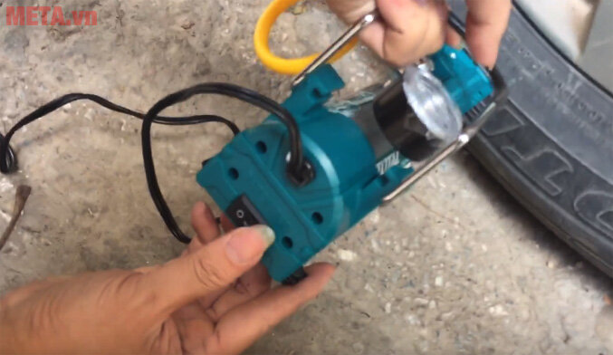 Máy bơm hơi ô tô Total TTAC1401