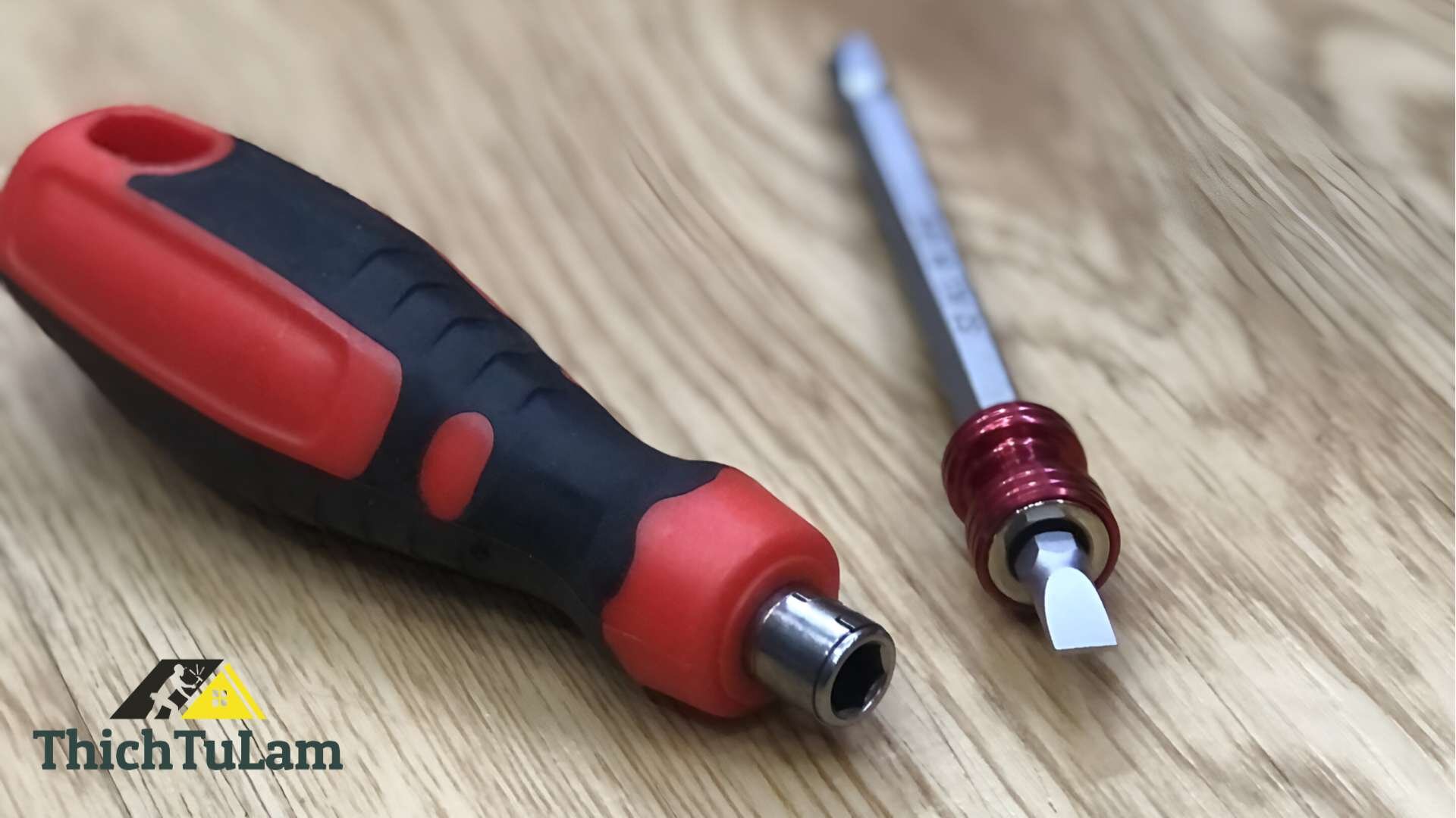 Tua vít 2 đầu có từ nam châm trợ lực Buddy BA0139