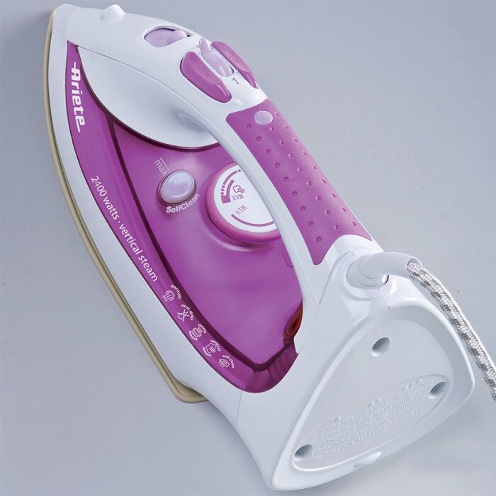 Bàn ủi hơi nước Ariete MOD 6216