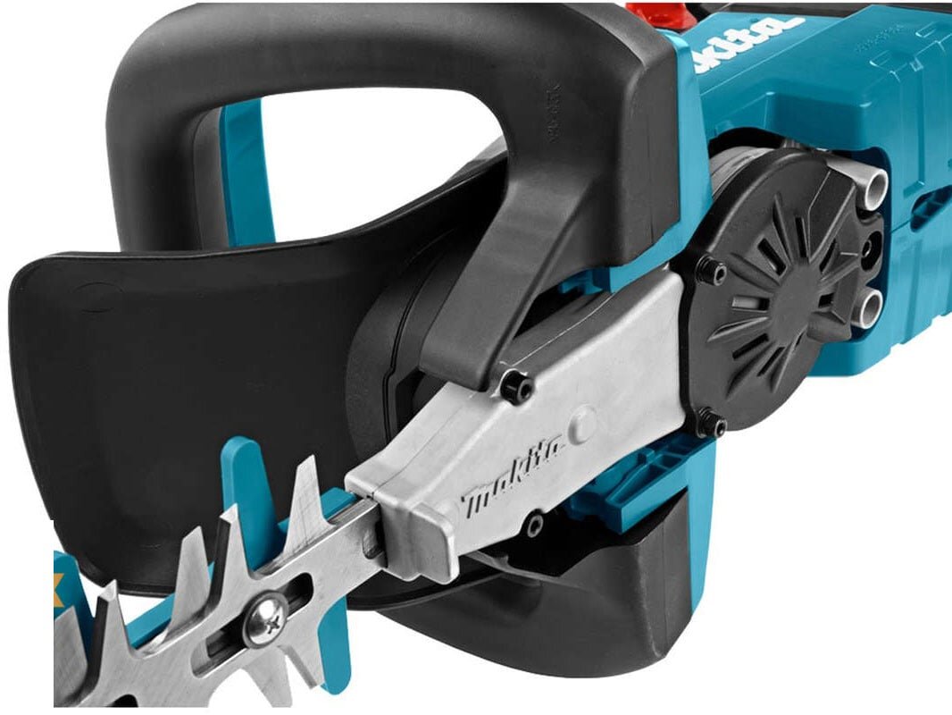 Máy cắt tỉa hàng rào Makita  