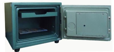 Phía trong lòng két sắt Hòa Phát KS35NDT