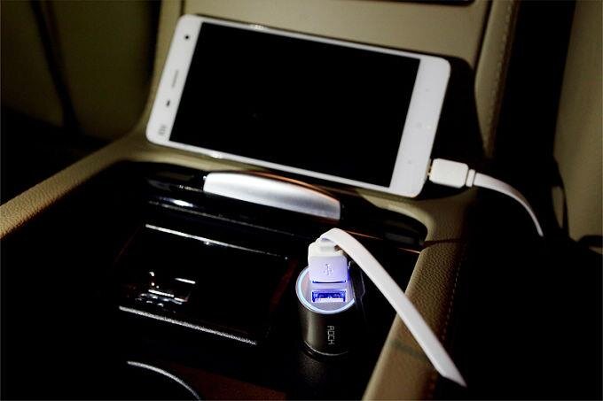 Sạc trên xe hơi Rock RCC0101