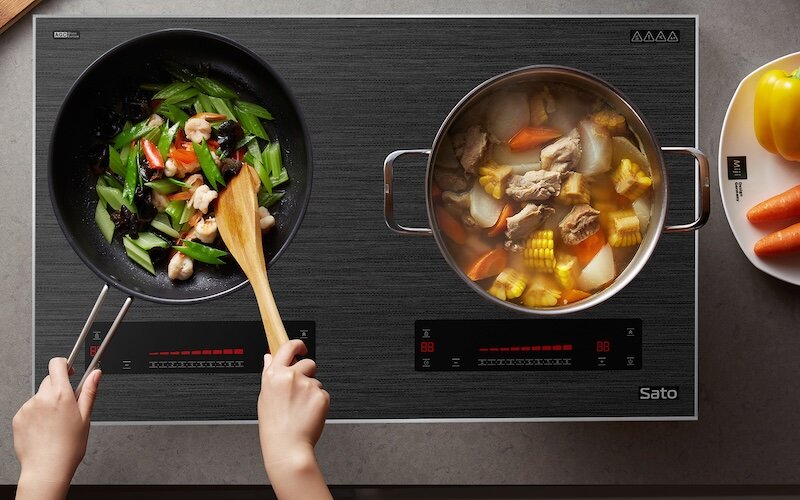 Bếp từ đôi Sato IH568Plus (B) tiết kiệm điện năng (ảnh: Sato).