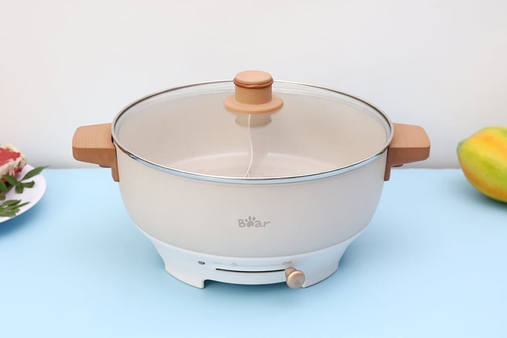 Nồi Bear DHG-C50K1 có dung tích 5 lít