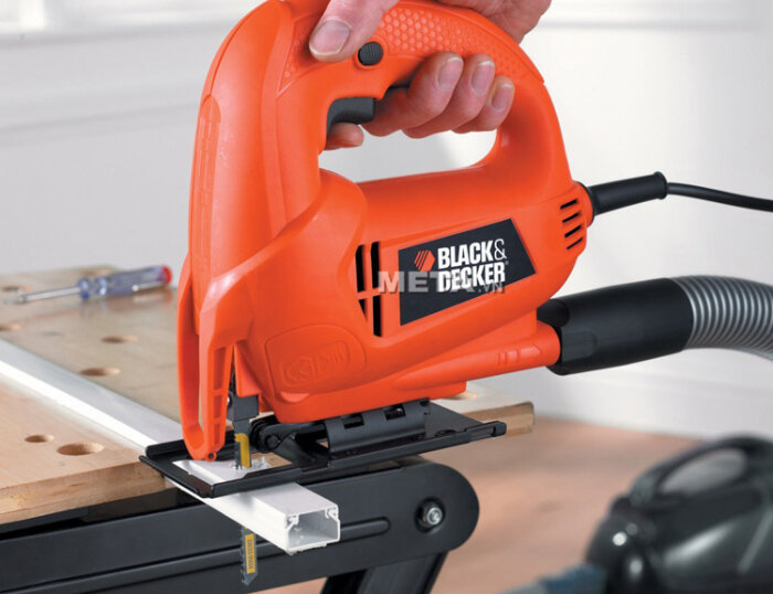 Máy cưa lọng Black