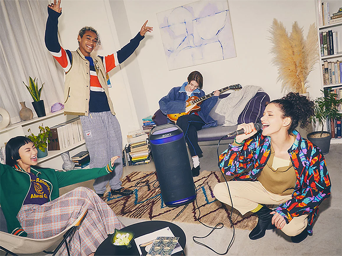 Loa bluetooth mang theo trong những bữa tiệc 