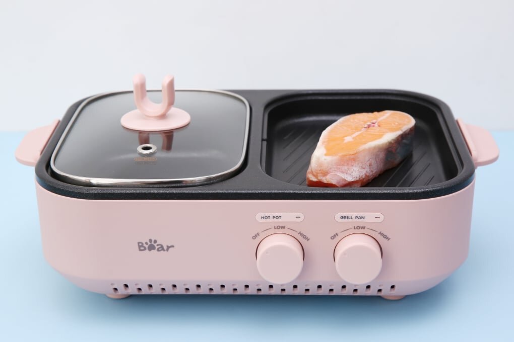 Bếp lẩu nướng đa năng Bear DKL-C12D1 có núm điều chỉnh nhiệt độ dễ dùng