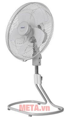 Quạt Hatari IS22M1 có thể điều chỉnh chiều cao