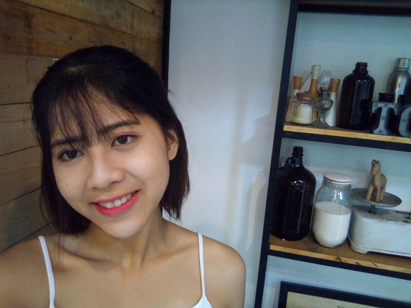 Điện thoại Vsmart Bee - 16GB, 1GB RAM, 5.45 inch