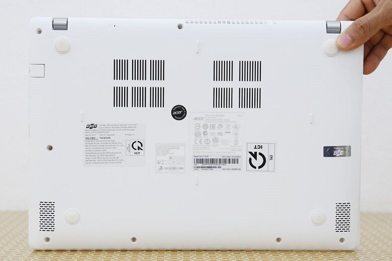 Acer Aspire V3 371 i5 4210U/4G/500G/Win8.1 Acer Aspire V3 371 i5 4210U/4G/500G/Win8.1