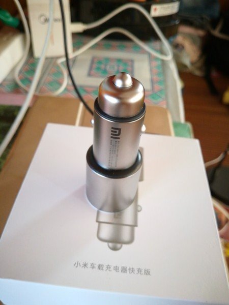 Sạc nhanh ô tô Xiaomi Quick charge 3.0