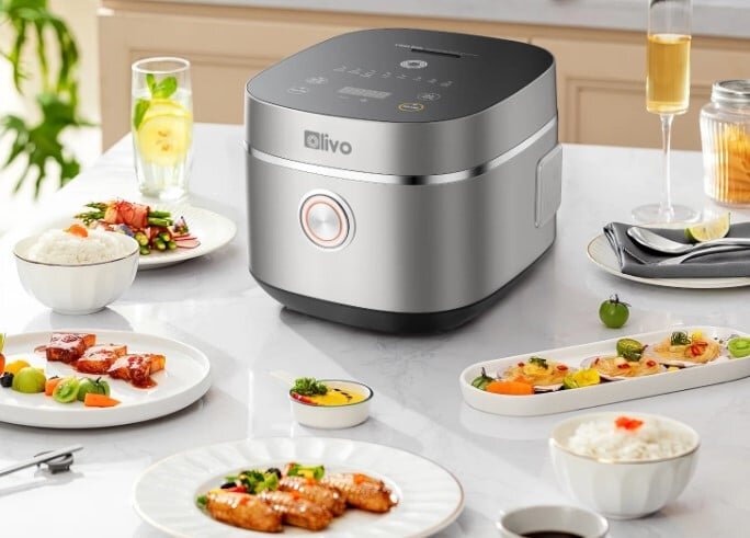 Nồi cơm điện Olivo RC86 có thiết kế sang trọng, đẹp mắt