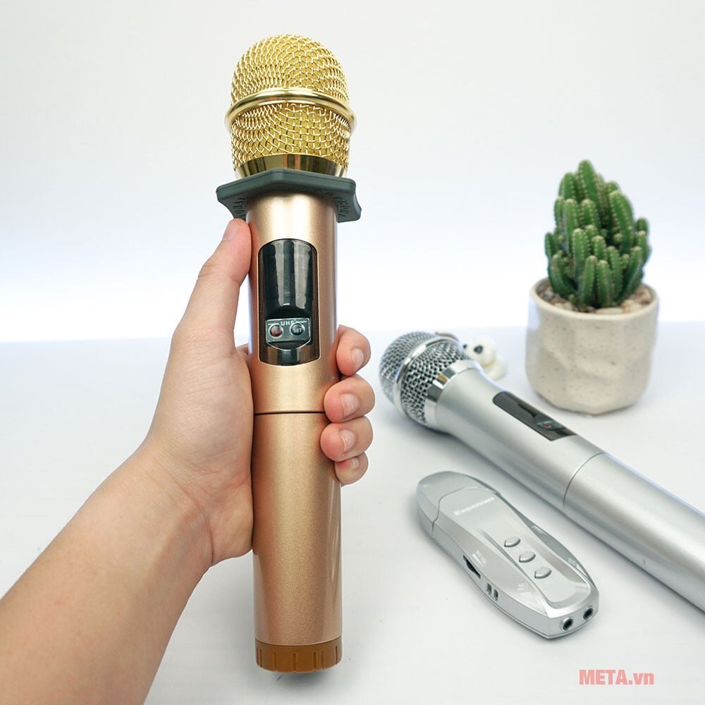 Micro karaoke Excelvan K18U dễ dàng sử dụng