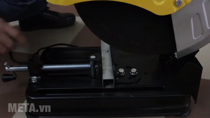 Máy cắt sắt Nikawa NK-BSG2500