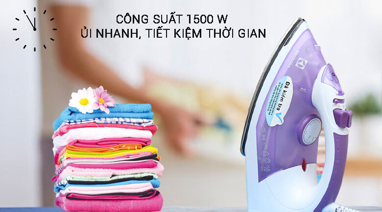 Bàn ủi hơi nước Electrolux ESI4015 Bàn ủi hơi nước Electrolux ESI4015