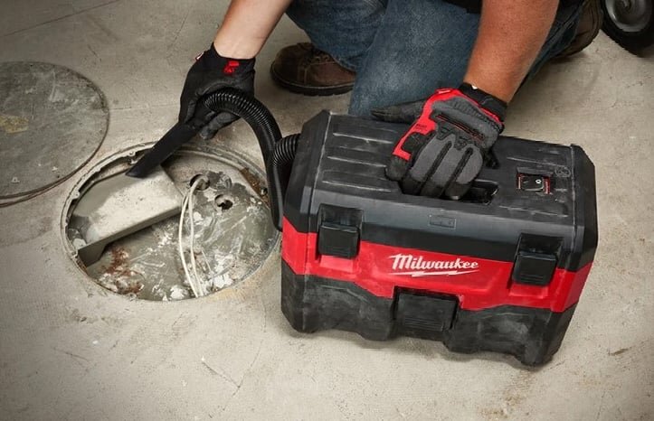 Lực hút mạnh mẽ nhanh chóng hút được mọi bụi bẩn Lực hút mạnh mẽ nhanh chóng hút được mọi bụi bẩn