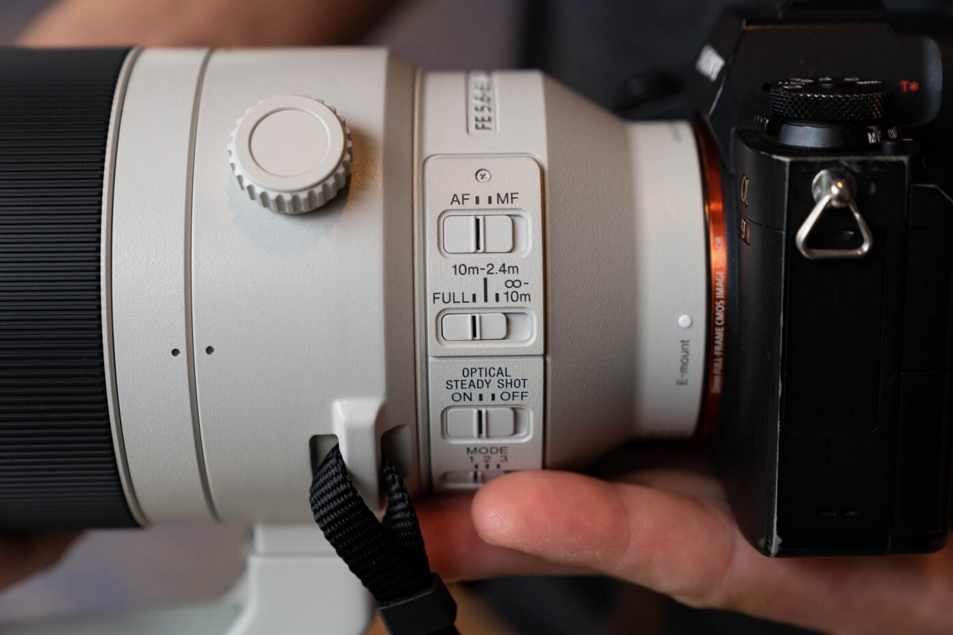 Ống Kính Sony FE 200-600mm F/5.6-6.3 G OSS ((SEL200600G)