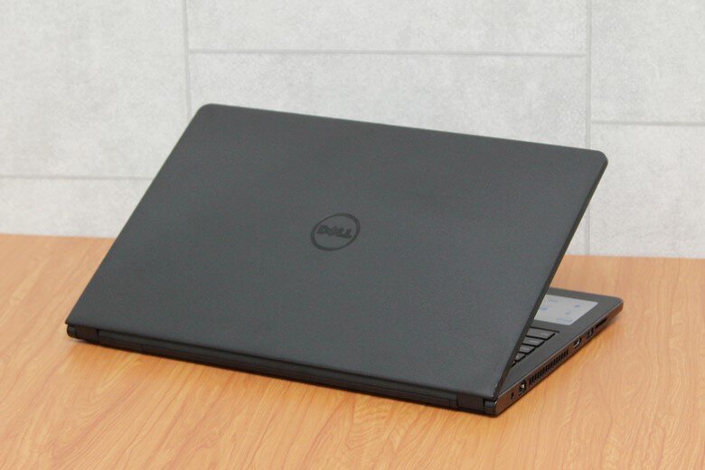 Dell Inspiron 3558 i5 5200U/4GB/500GB/2GB 820M/Win10 Dell Inspiron 3558 i5 5200U/4GB/500GB/2GB 820M/Win10