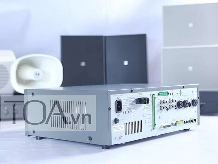 Mặt bên của tăng âm 