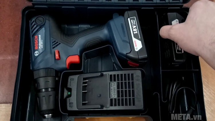 Máy khoan vặn vít dùng pin Bosch GSR 180-Li có hộp nhựa bảo quản máy 
