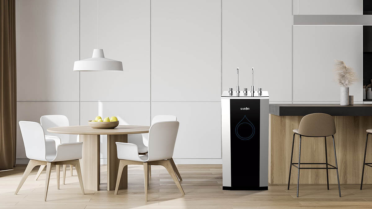  Máy lọc nước nóng lạnh Karofi KAD-C55 10 lõi kiểu tủ đứng gọn gàng