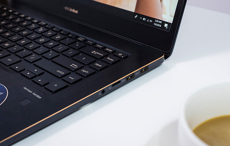 Laptop Asus Zenbook Pro UX480FD-BE012T - Intel Core i7-8565U, 16GB RAM, SSD 512GB, Nvidia GeForce GTX 1050 4GB GDDR5, 14 inch