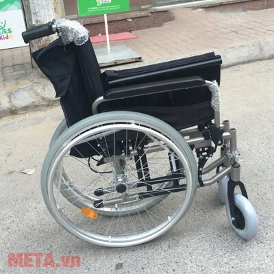 Xe lăn hợp kim nhôm Lucass X88 - có phanh