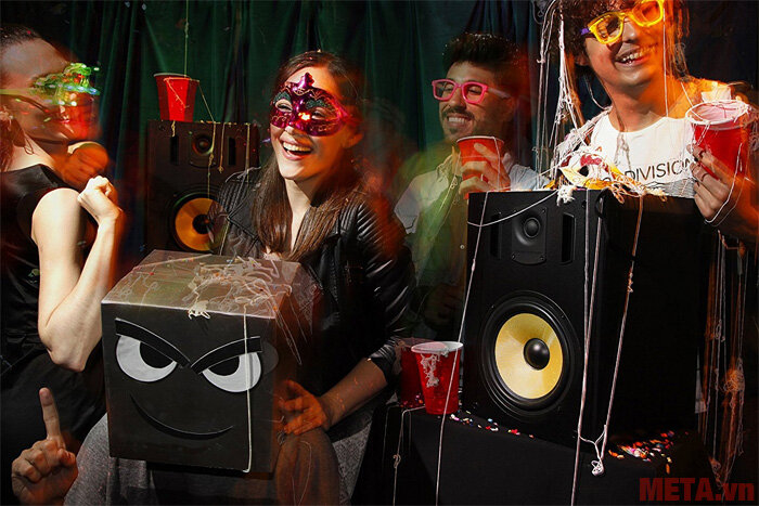 Loa Bluetooth Thonet  Loa Bluetooth Thonet