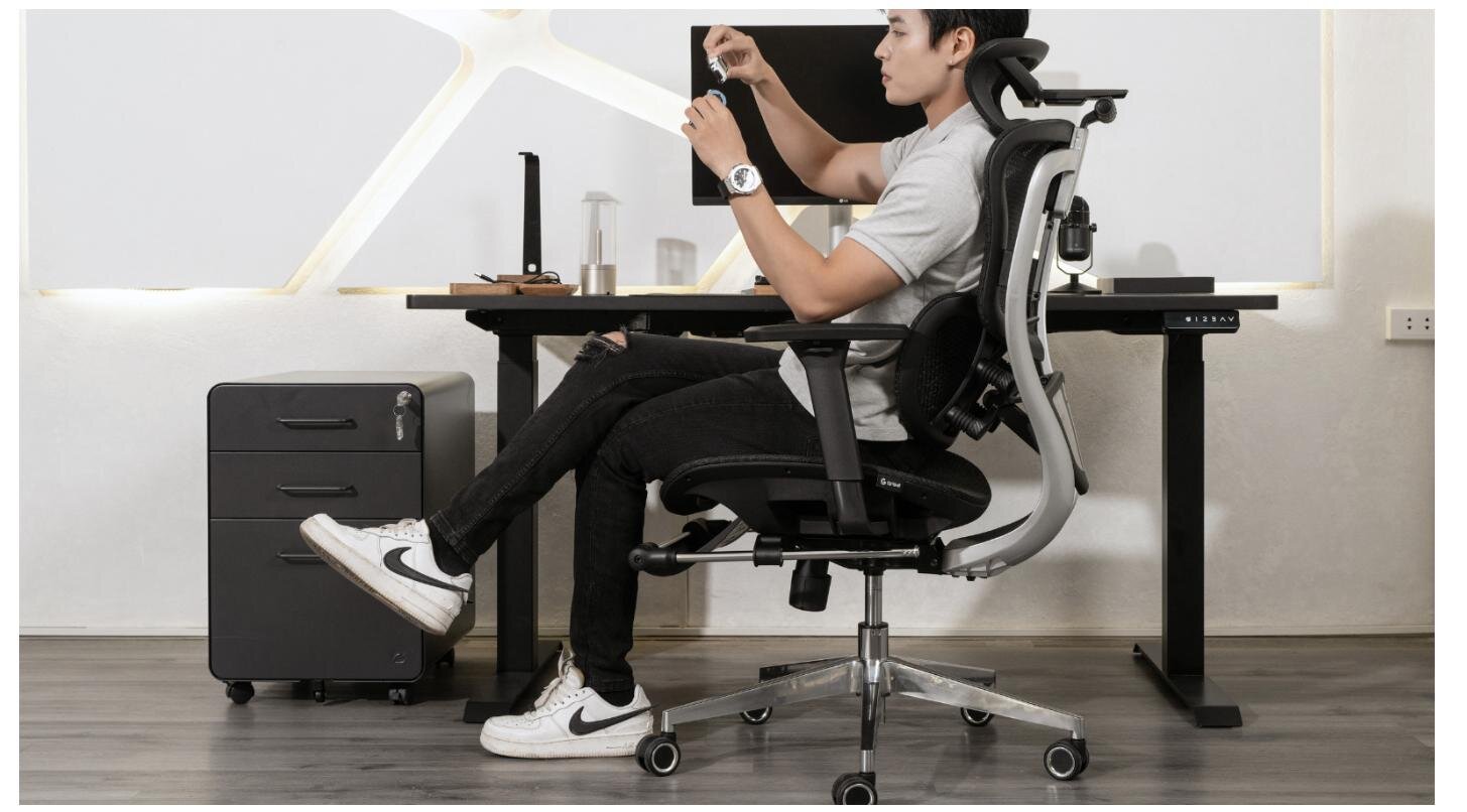 Ghế công thái học GAMI Crom Metal (Phiên bản lưng Carbon) 2