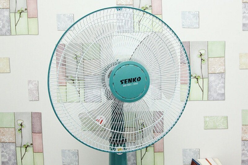 Quạt lửng Senko L1338 Quạt lửng Senko L1338
