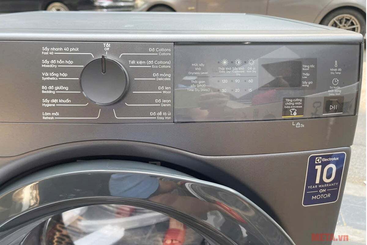 Electrolux UltimateCare EDV904N3SC có bảng điều khiển hiện đại, dễ dùng Electrolux UltimateCare EDV904N3SC có bảng điều khiển hiện đại, dễ dùng