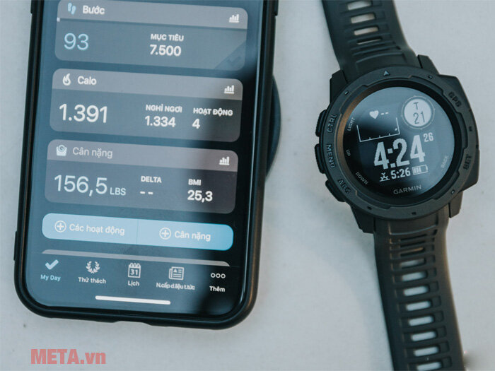 Đồng hồ thông minh theo dõi hoạt động Garmin Instinct