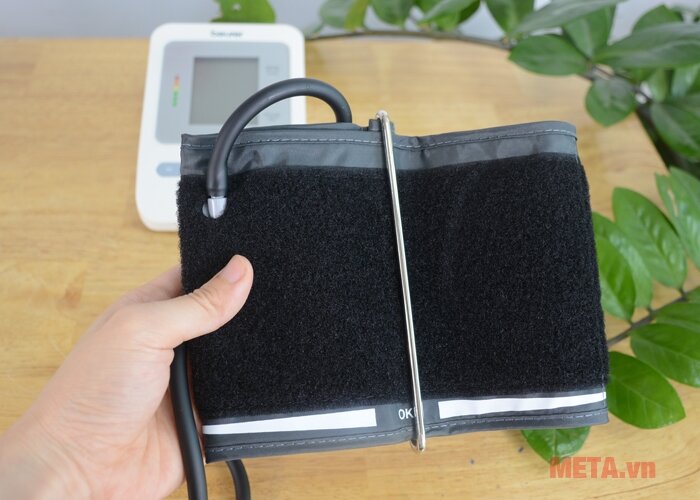 Máy đo huyết áp bắp tay Beurer BM26