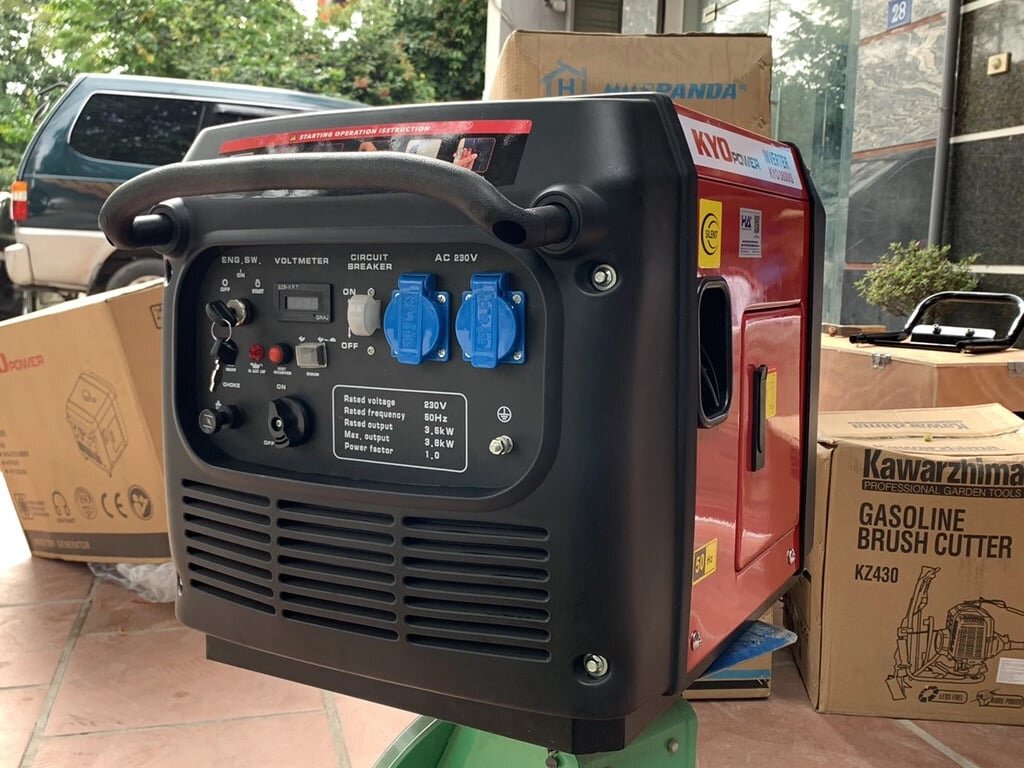 Máy phát điện chạy xăng Kyo Power Inverter THG3800IS 3.5 KVA Máy phát điện chạy xăng Kyo Power Inverter THG3800IS 3.5 KVA