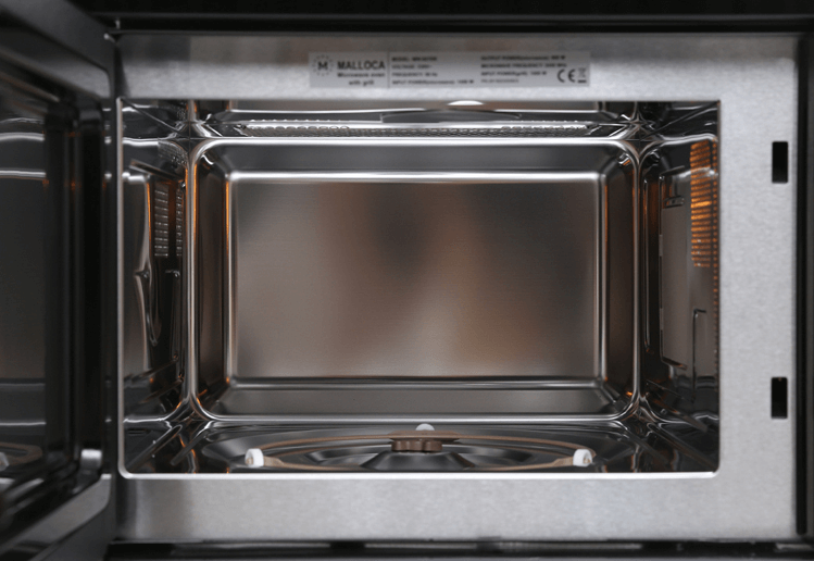 Lò vi sóng âm Malloca MW 927S có khoang chứa rộng rãi với dung tích 27 lít