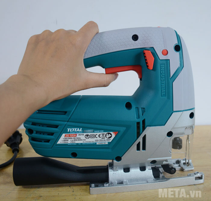 Máy cưa lọng Total TS2081006 800W