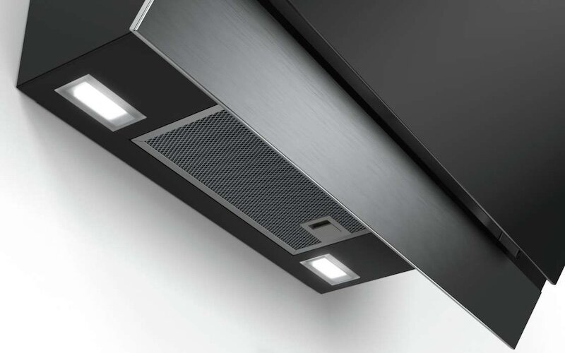 Máy hút mùi Bosch DWK67HM60B sở hữu công suất hút mạnh mẽ lên đến 700 m3/h (Ảnh: Bosch).