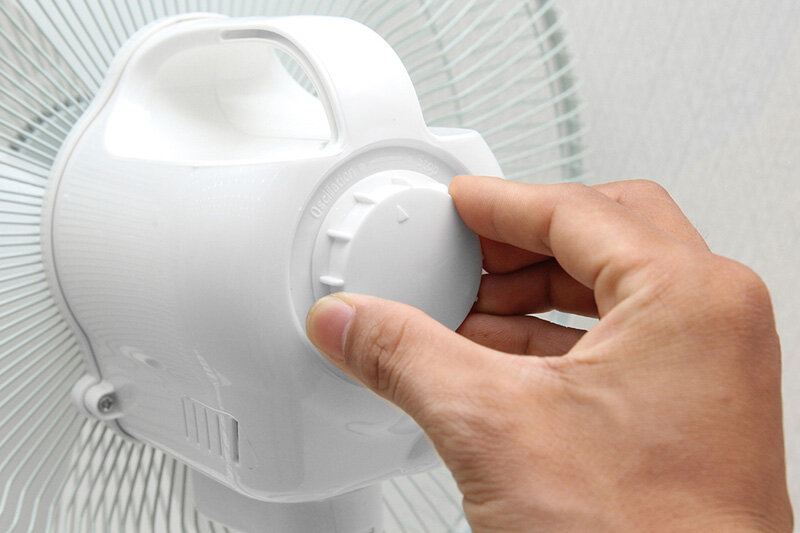 Quạt sạc điện Sunhouse SH762 Quạt sạc điện Sunhouse SH762