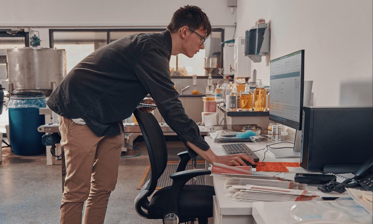 Máy tính để bàn HP Elite Tower 600 G9 8U8T0PA