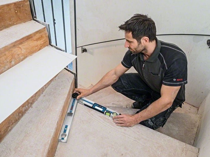 Thước đo góc điện tử Bosch GAM 220 - 0601076500 Thước đo góc điện tử Bosch GAM 220 - 0601076500