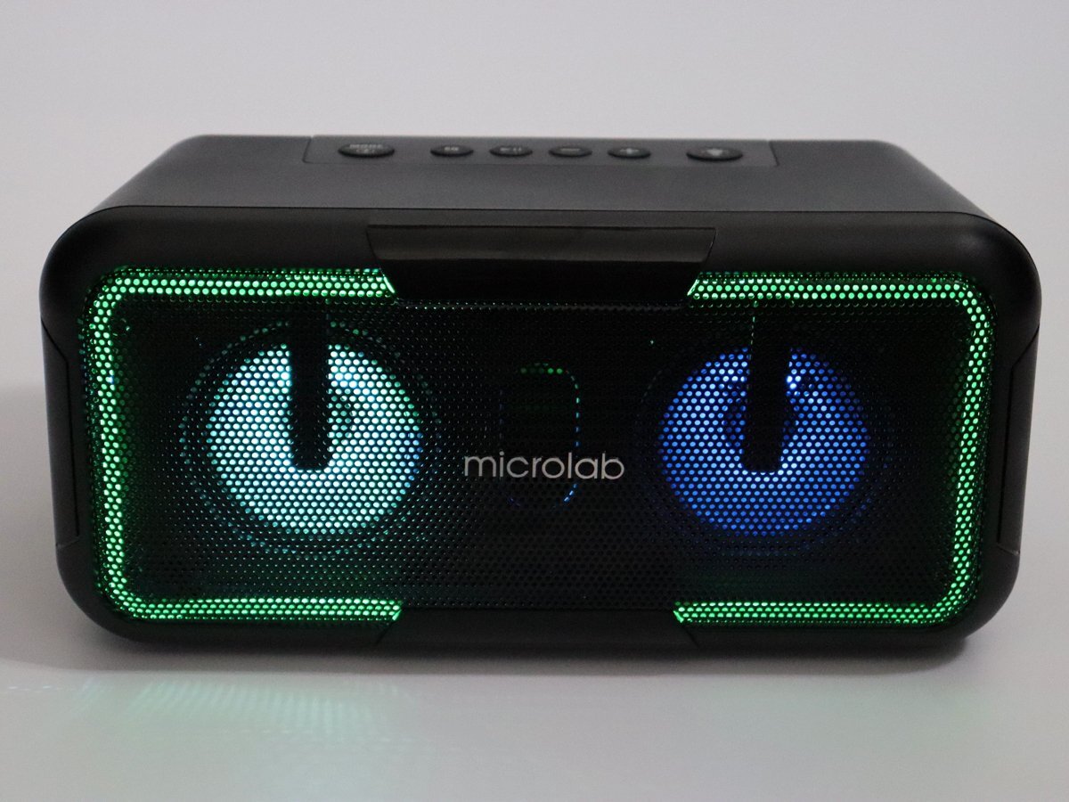 Loa có đèn Led thay đổi màu Loa Microlab