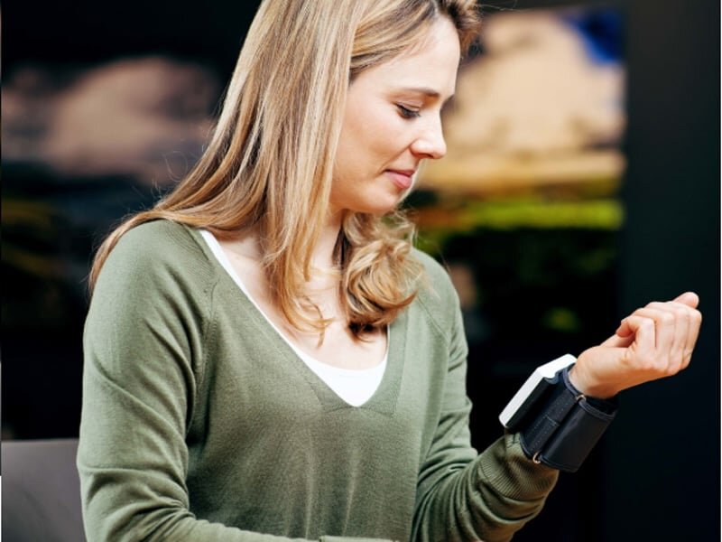 Máy đo huyết áp điện tử