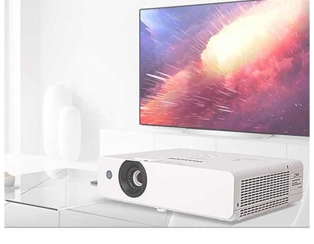 Máy chiếu Panasonic PT-LB355