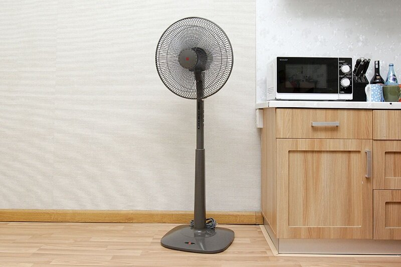 Quạt đứng KDK M40K Xám GY Quạt đứng KDK M40K Xám GY